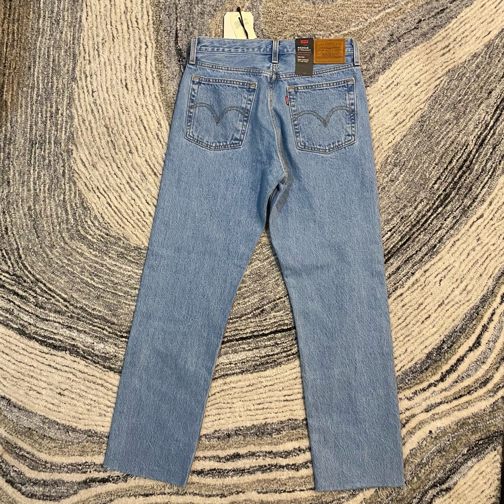 LEVI’S Wedgie Straight Fit High Rise 28x28 Jeans